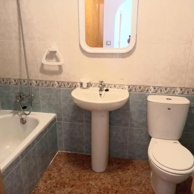 2 Bedroom Apartment. Orihuela. المظهر الخارجي الصورة